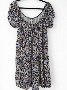 Hollister Floral Cottagecore Puff Sleeve Dress – Size M